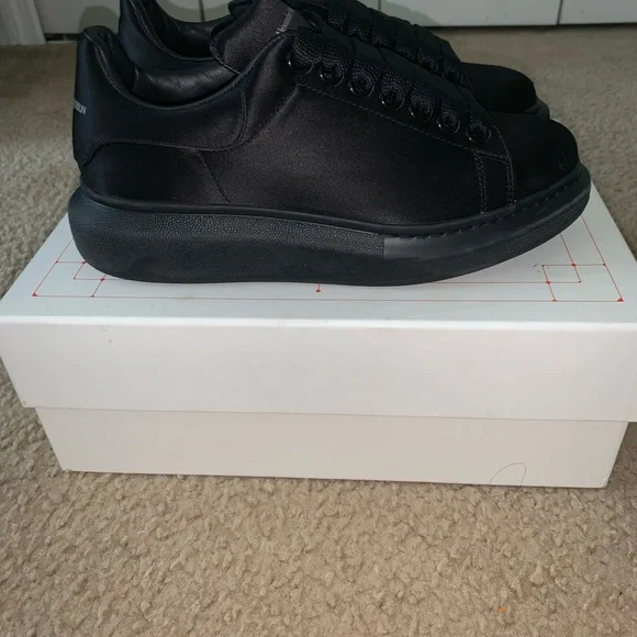 Alexander McQueen Black Sneakers - Picture 2 of 16